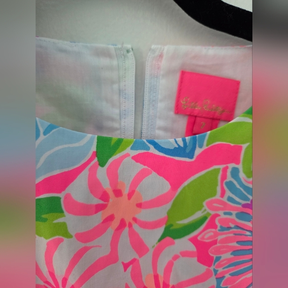 Lilly Pulitzer Floral Dress in Classic Style - Picture 2 of 3